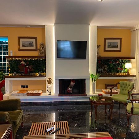 Sarakin'S Mansion Luxury Retreat Daire Atina Dış mekan fotoğraf